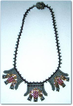 Crowns Necklace Image